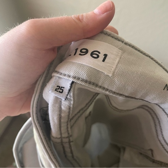 DL1961 Light Gray Margaux Skinny Ankle Instasculpt Jeans - Picture 13 of 13